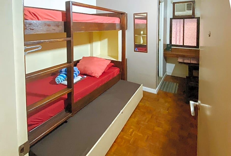 RedDoorz @ Sukitel Budget Hotel Nasugbu