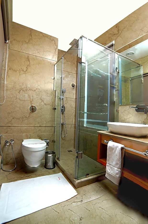 Hotel Landmark Near Golden Temple