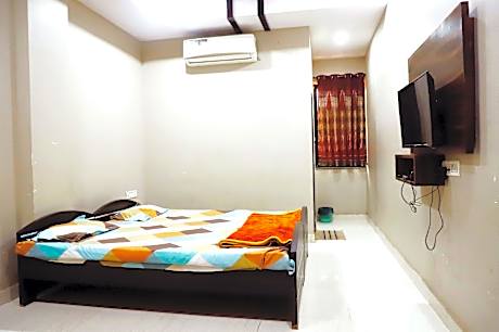 OYO 80950B Samrat Lodge