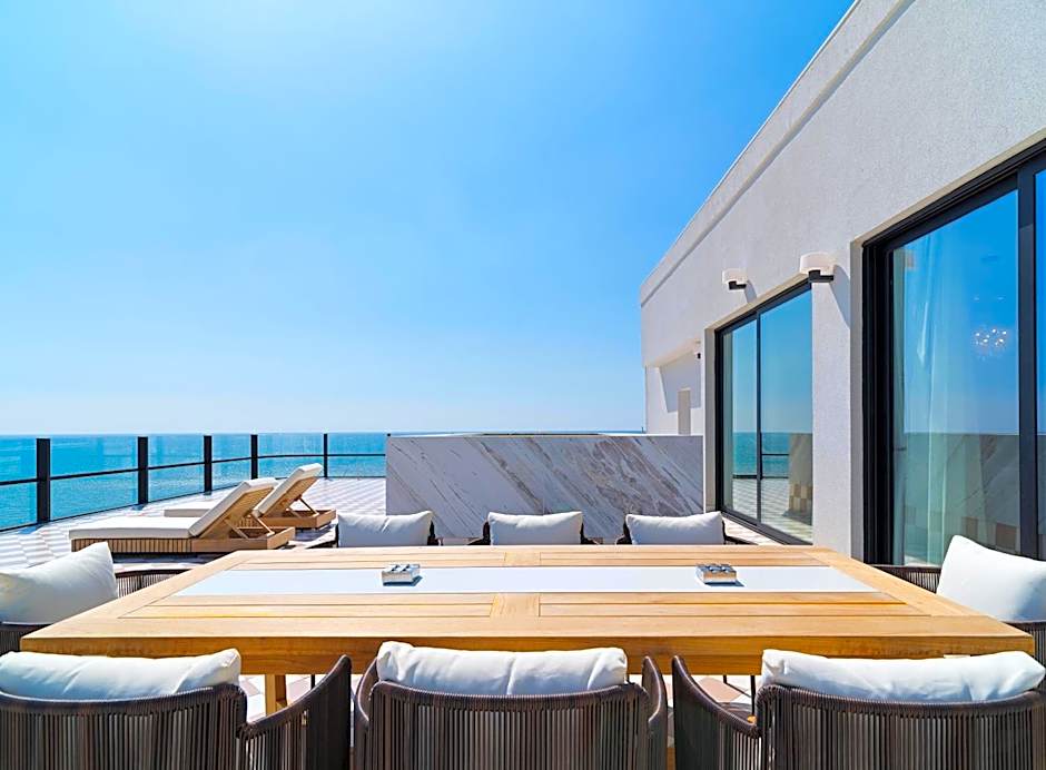 LIV Mackenzie Beach Suites Larnaca ADULTS ONLY