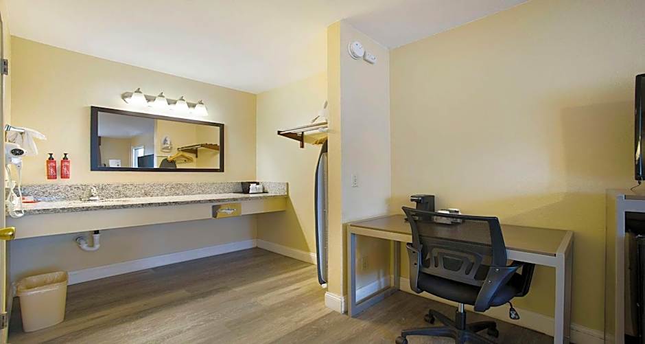 SureStay Plus Hotel by Best Western Sacramento North