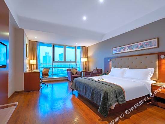 Yizhishang Hotel (Ningbo Old Bund Sanjiangkou River View Branch)