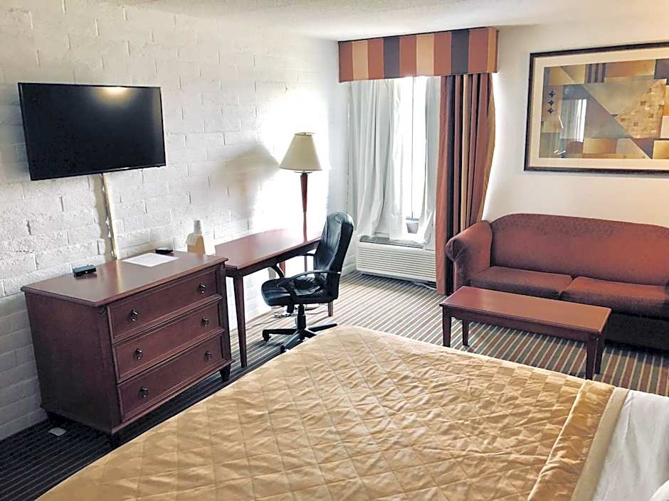 Knights Inn Dayton North