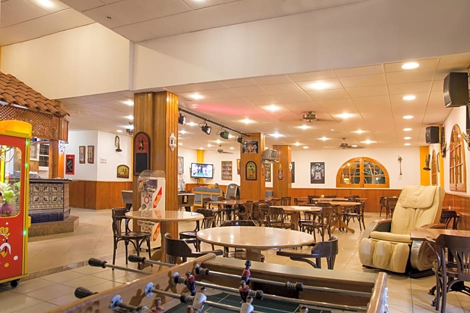 Apartamentos Oro Blanco