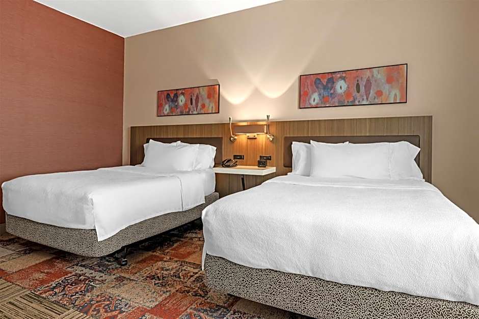 Hilton Garden Inn Oconomowoc