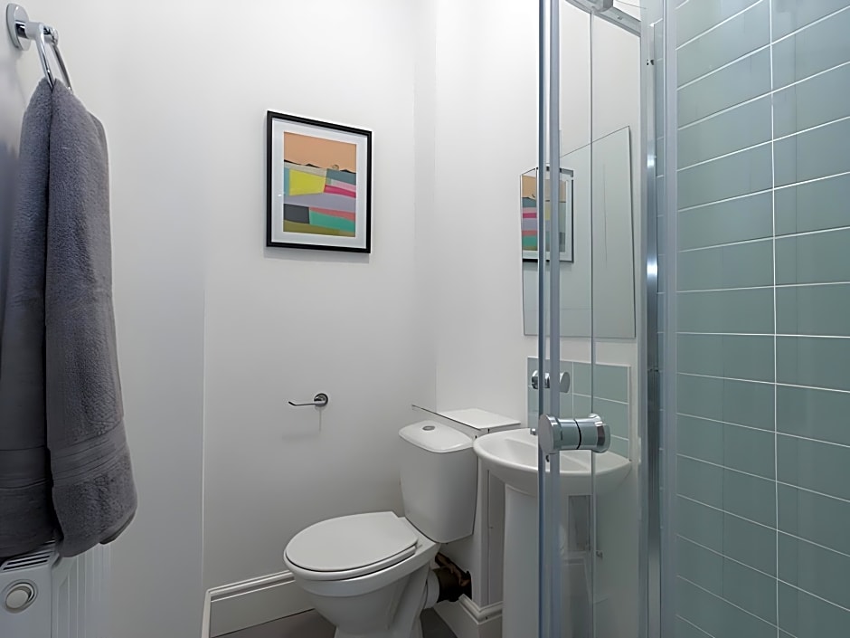 TownHouse @166 Ruskin Rd