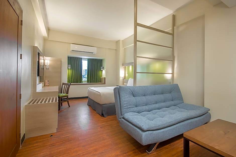 Microtel Inn & Suites by Wyndham San Fernando