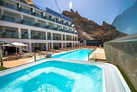 IG Nachosol Atlantic & Yaizasol by Servatur - Adults Only