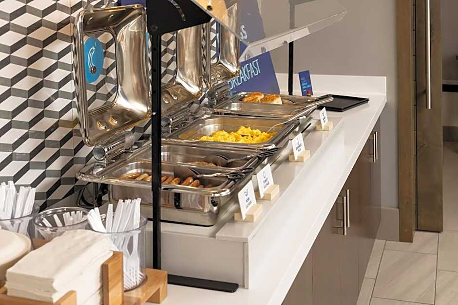 Holiday Inn Express Hotel & Suites Festus-South St. Louis By IHG