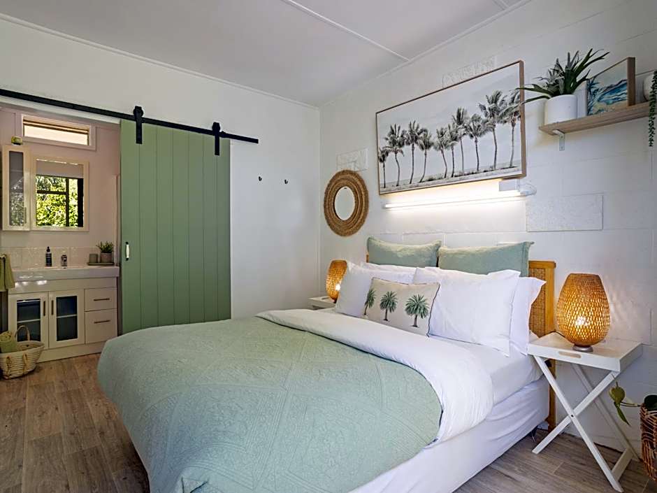 Peninsula Beach Motel