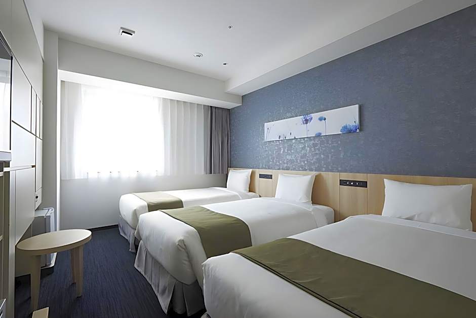 Hotel Monday