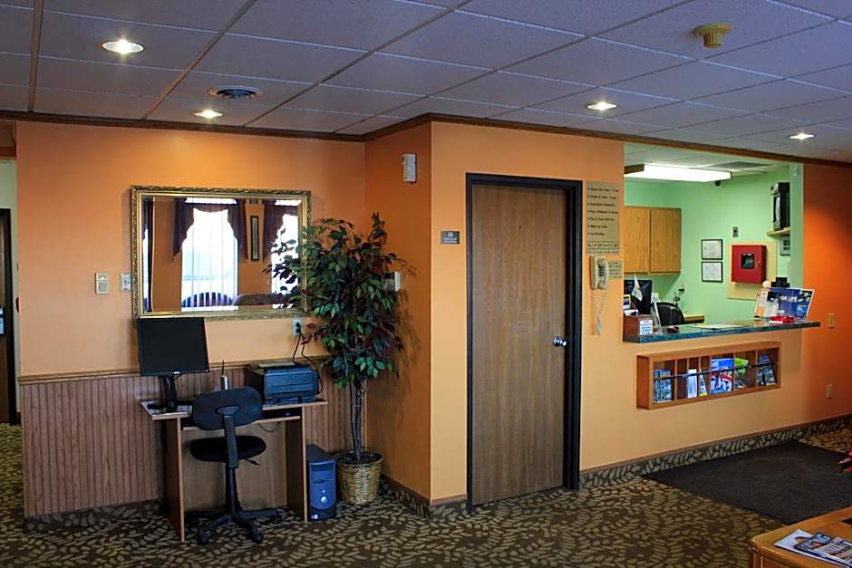 Super 8 by Wyndham Antigo