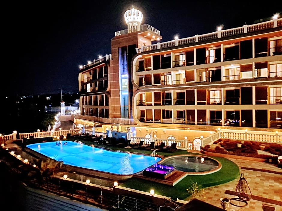 GoldOne Hotel & Suites