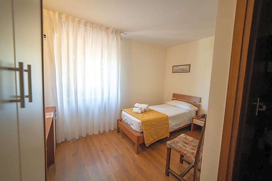 Hotel Siros