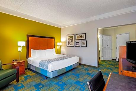 La Quinta Inn & Suites by Wyndham Fremont / Silicon Valley