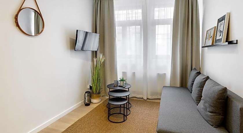 R73 Apartments by Domani Hotels