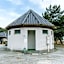 直島町ふるさと海の家 つつじ荘 -SeaSide Park Stay Tsutsujiso-