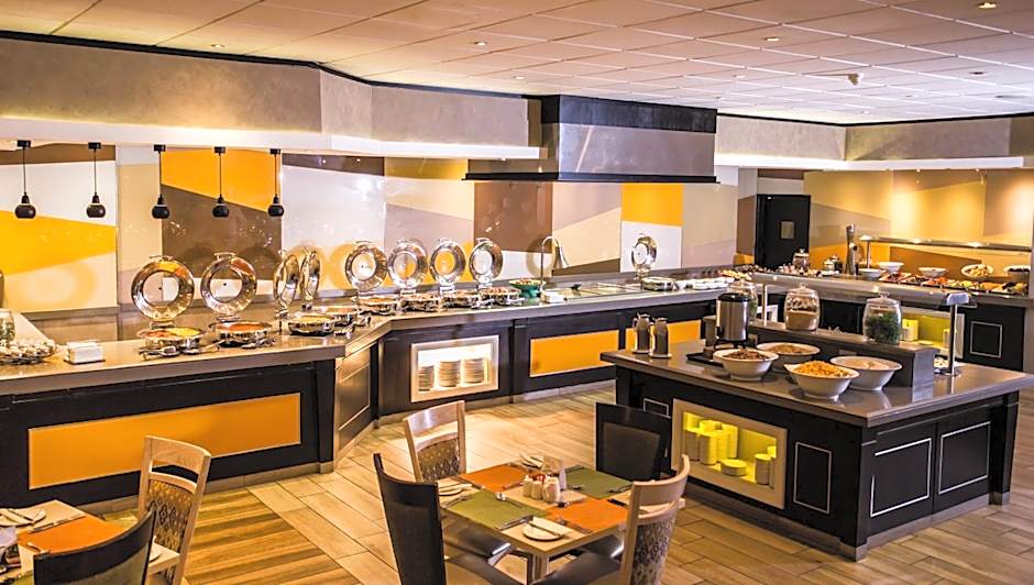 Garden Court Or Tambo International Airport