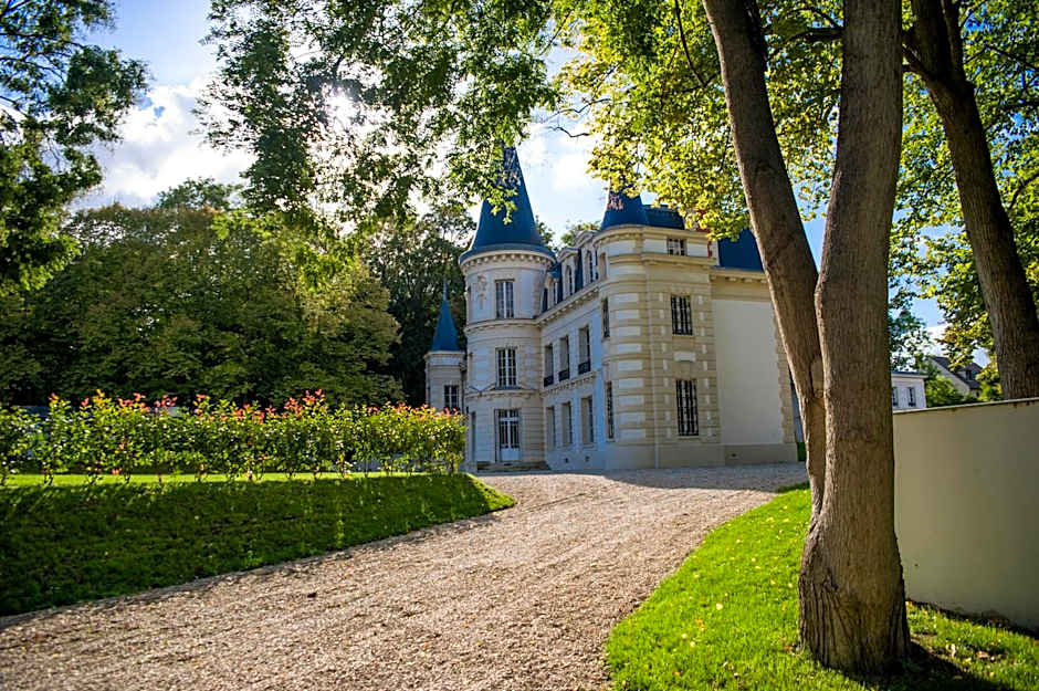 Le Château d Hardricourt