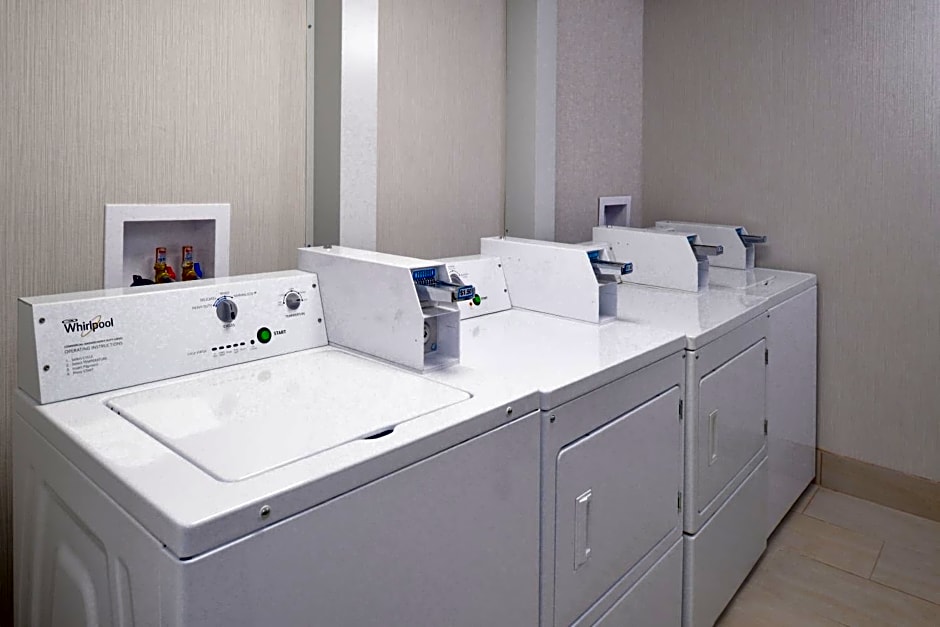 Holiday Inn Express Wixom By IHG