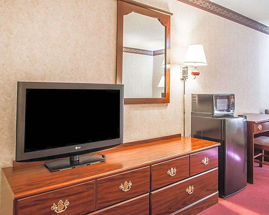 Quality Inn Midway