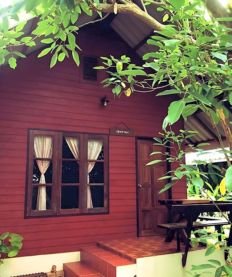 Baan Suan Phidchamika