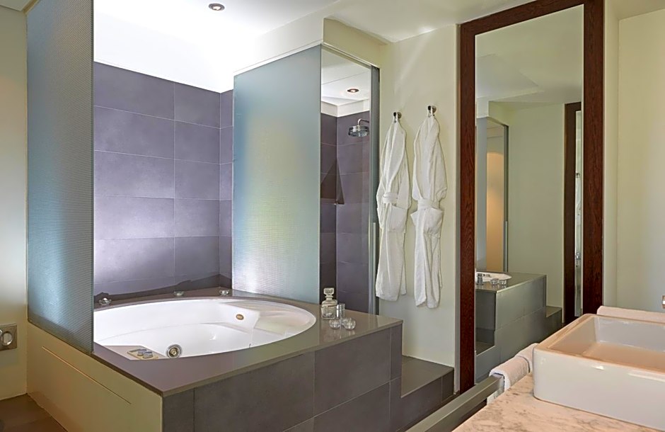 Sixtytwo Hotel