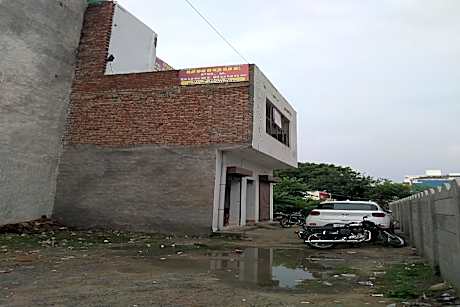 OYO Unique Gaust House