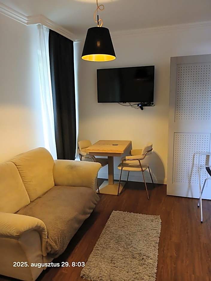 Éjjeli Bagoly Étterem és Panzió