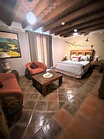 Hotel Ana Catalina and Suites