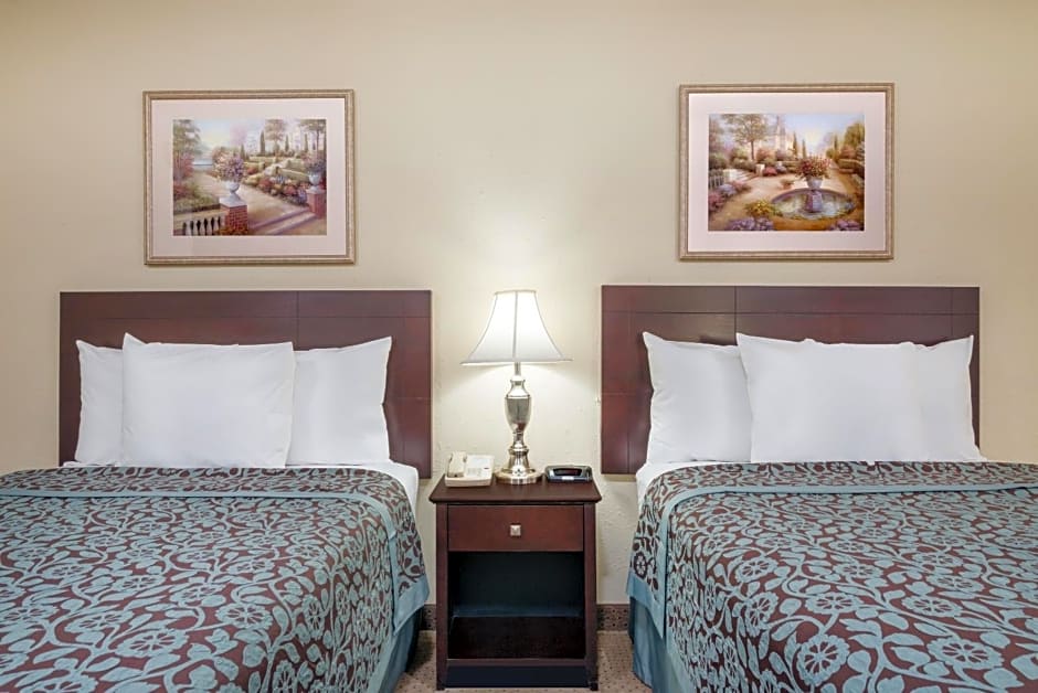 Days Inn by Wyndham Indianapolis Northeast