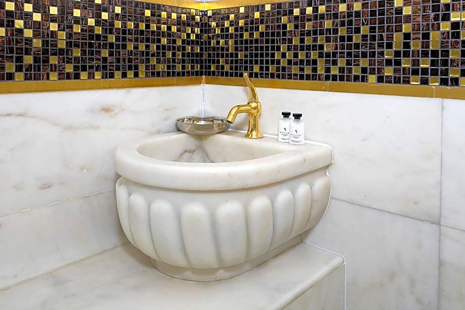 Titanic Mardan Palace