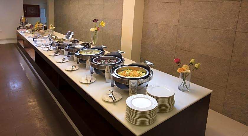 Grand Lily Hotel Suites