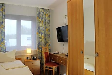 Budget Single Room