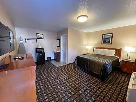 Queen Room