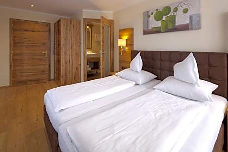 Superior Double Room with Balcony