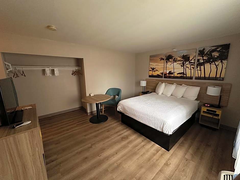 Days Inn & Suites by Wyndham Artesia