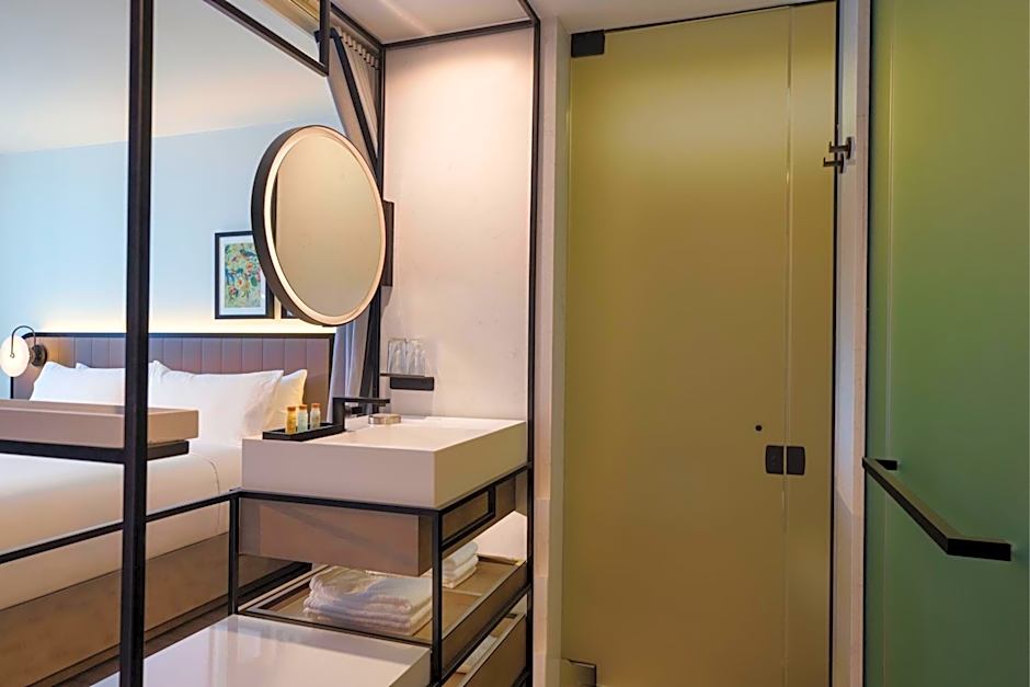 Renaissance New York Flushing Hotel at Tangram