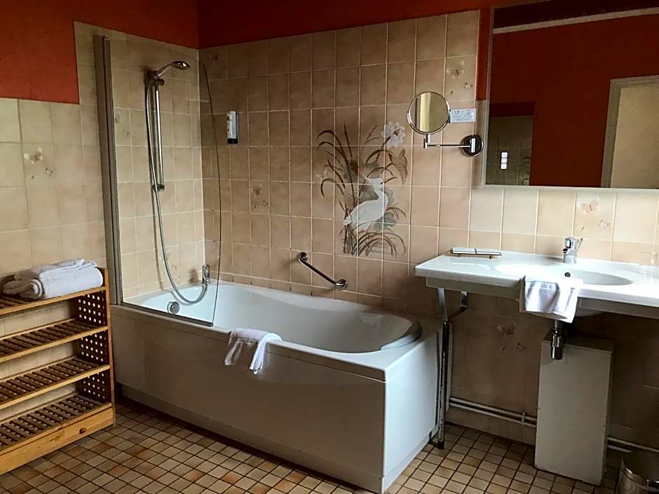 Logis Hotel & Restaurant La Paix