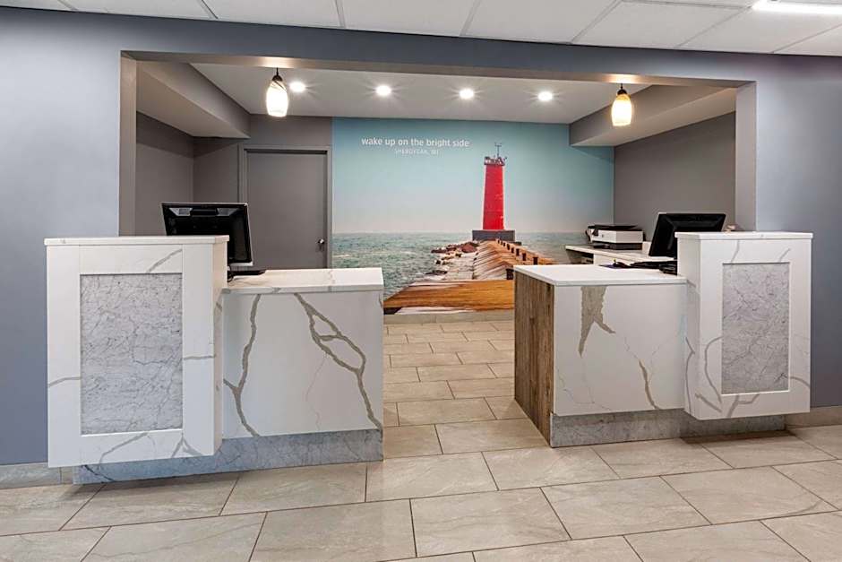 La Quinta Inn & Suites by Wyndham Sheboygan