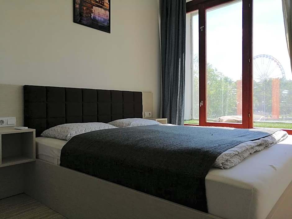 Zoom-Budapest Apartments