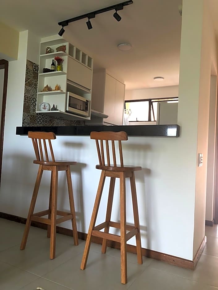 2 Suítes, Guarajuba, piscina frente mar