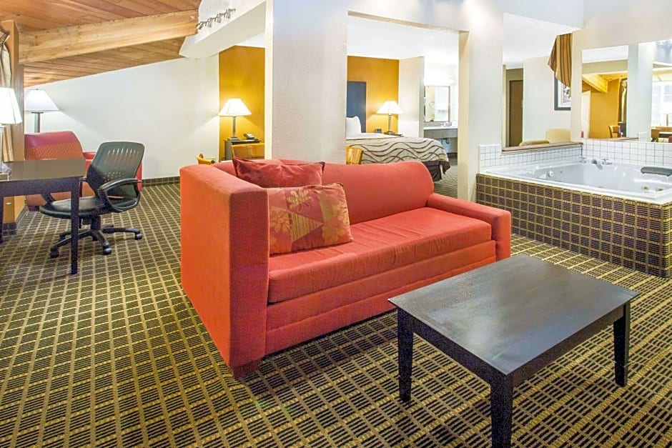 Baymont by Wyndham Muskegon