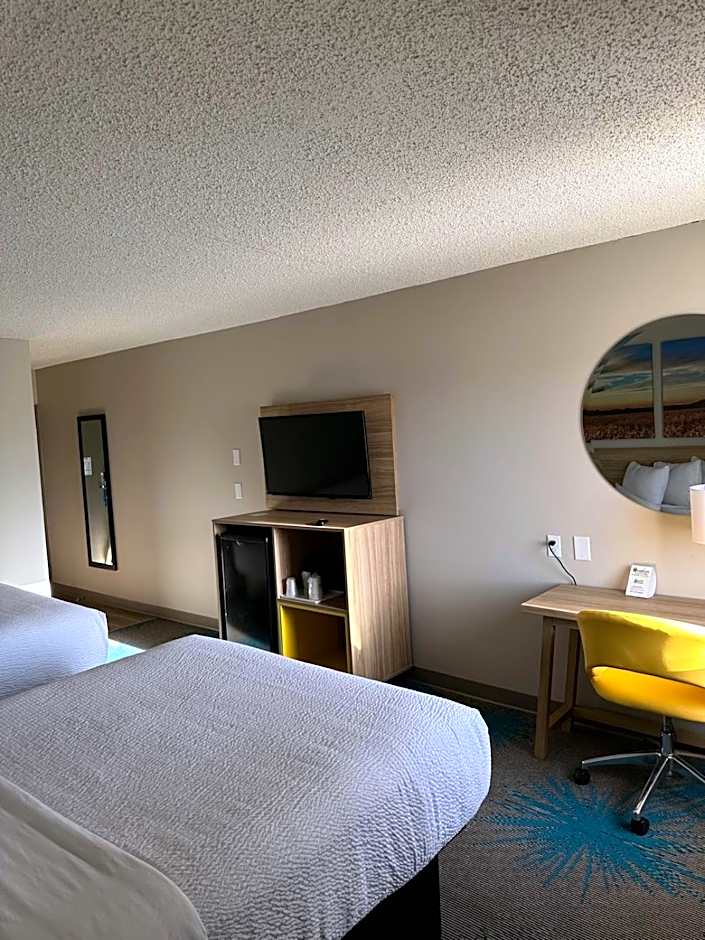 Days Inn by Wyndham Mandan Bismarck Area