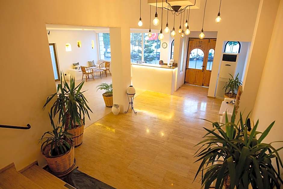 Çamlık 87 Hotel Ayvalık