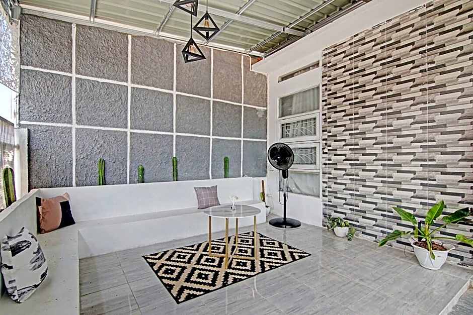 Hotel O Teguh Homestay Syariah
