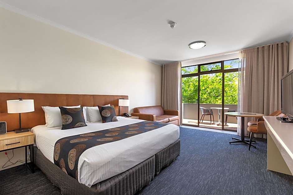Mantra Meridien Adelaide