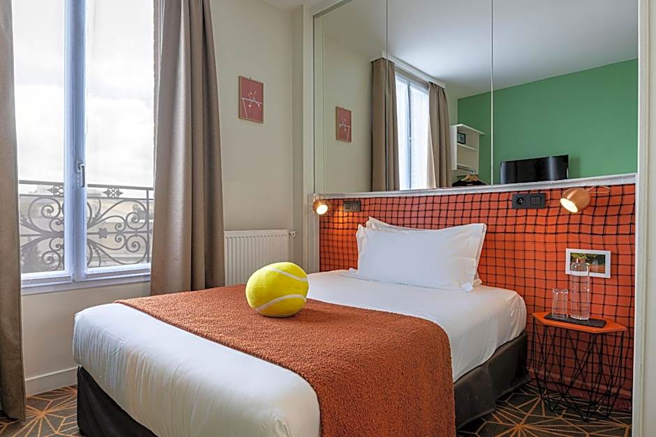 Hotel Olympic by Patrick Hayat