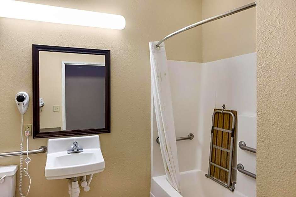 Comfort Suites Plainview