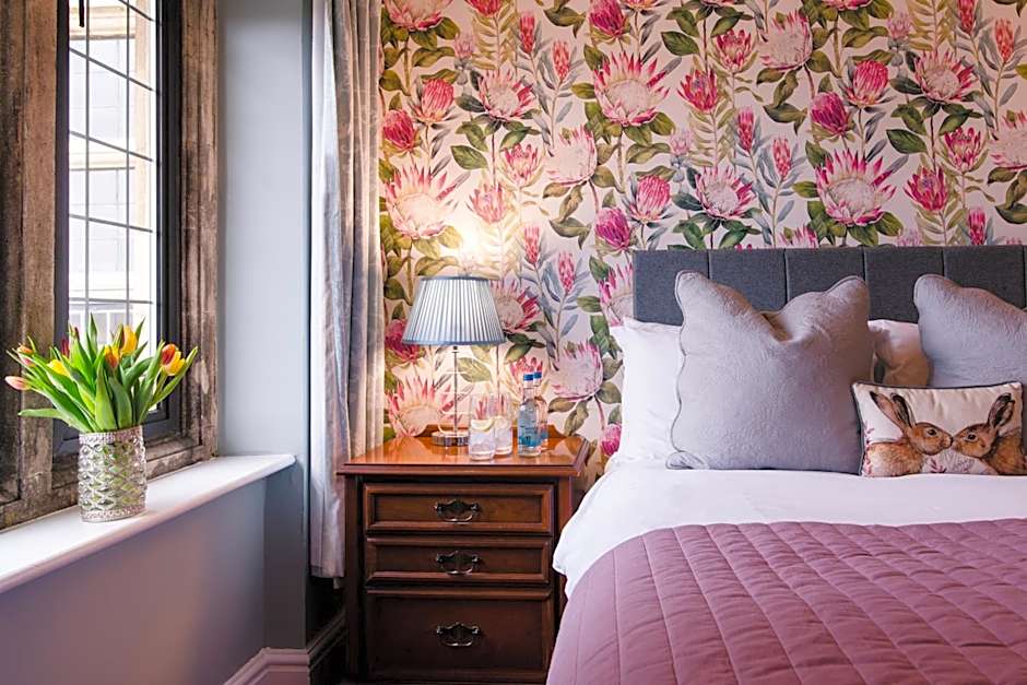 Cricklade House Hotel, Sure Hotel Collection by Best Western